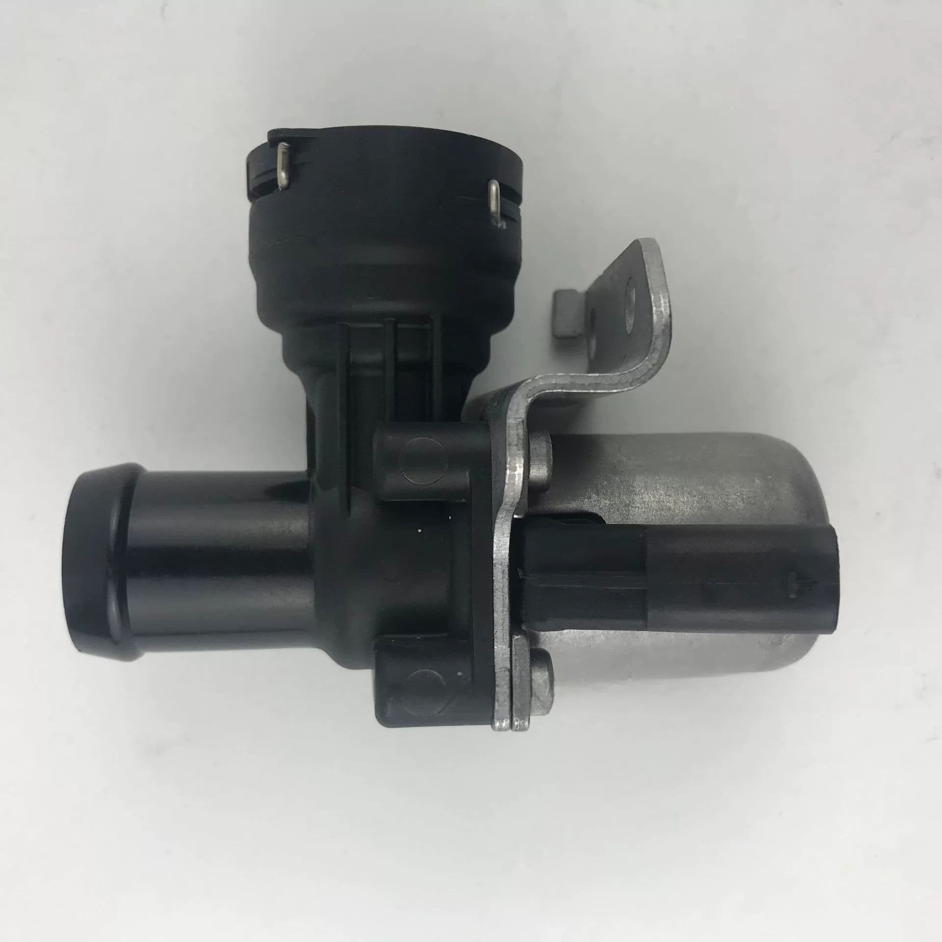 2712030164 heater control valve side view