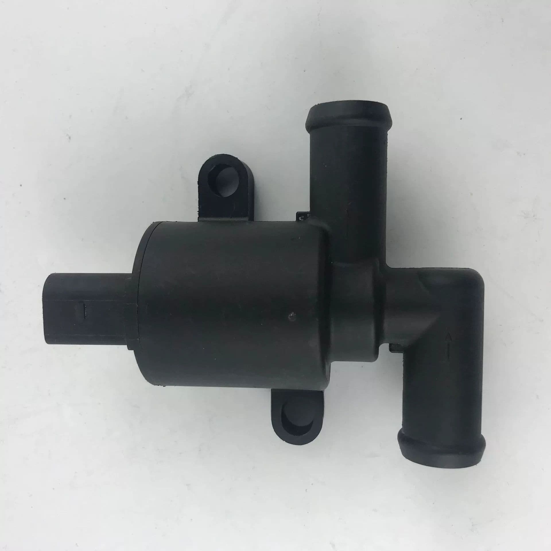 4H0121671D heater control valve side view