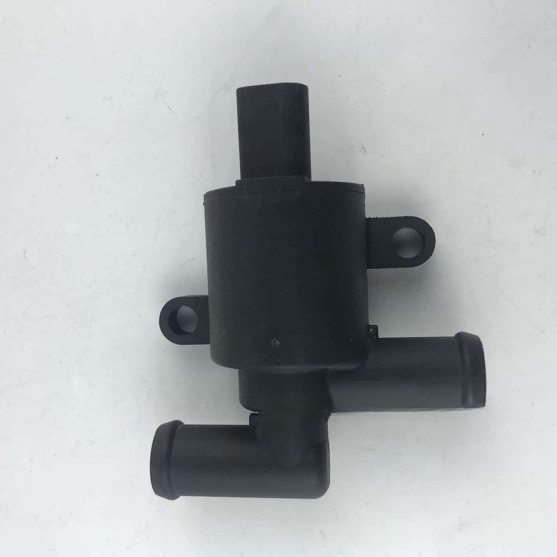 4H0121671D heater control valve rear view