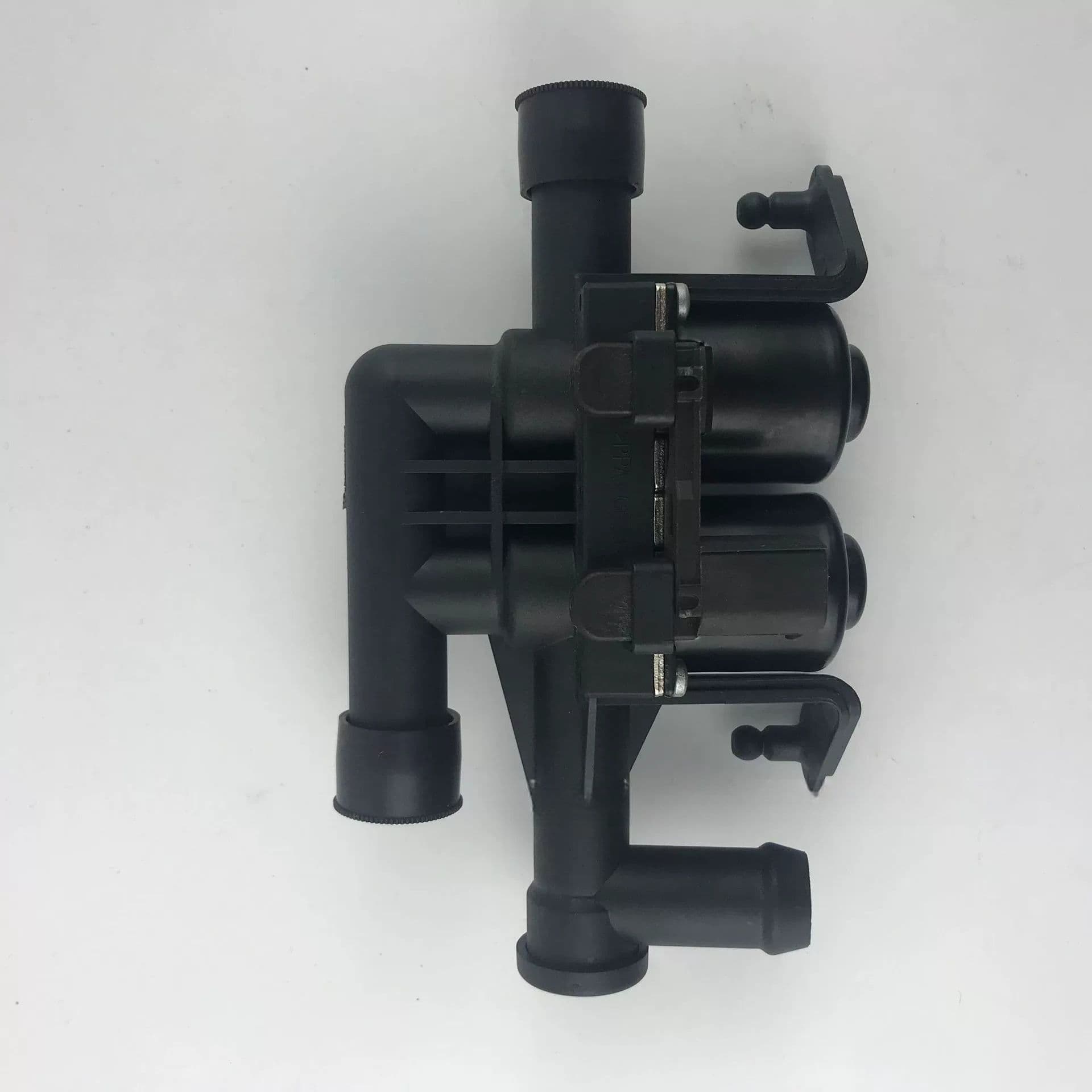 64119310349 heater control valve rear view