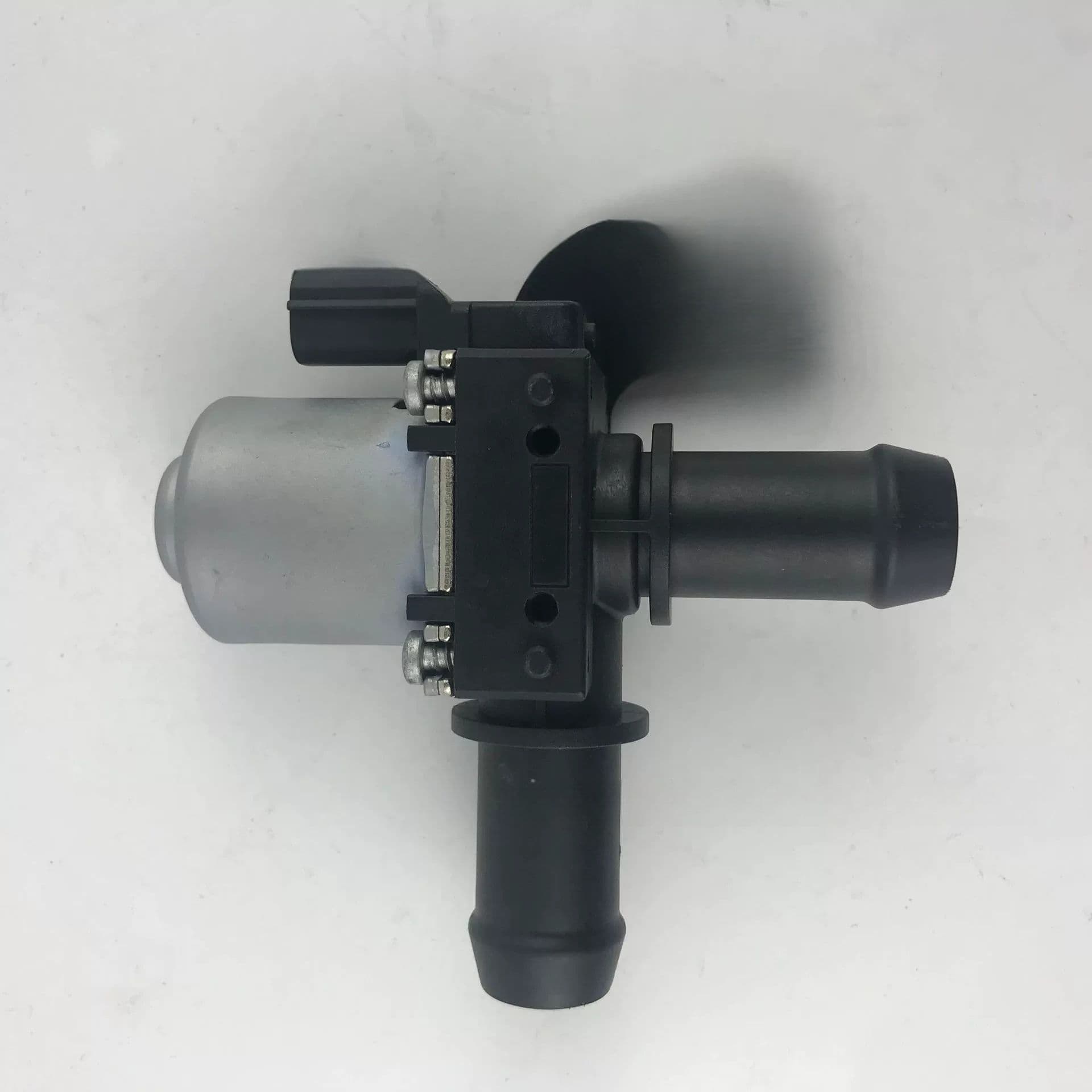 Heater Control Valve FL34-18C310-AA / FL3Z18495A