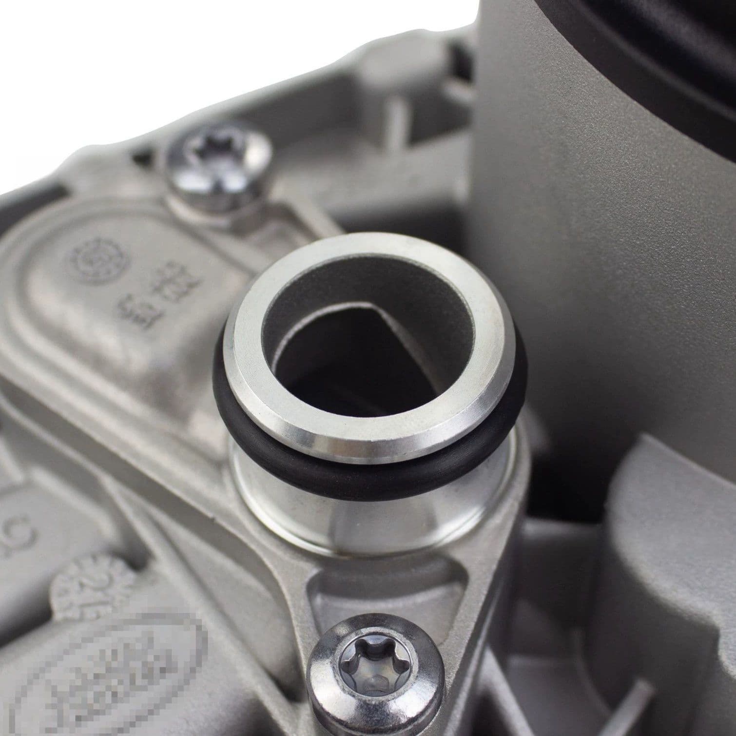 LR061969 oil filter housing module side view