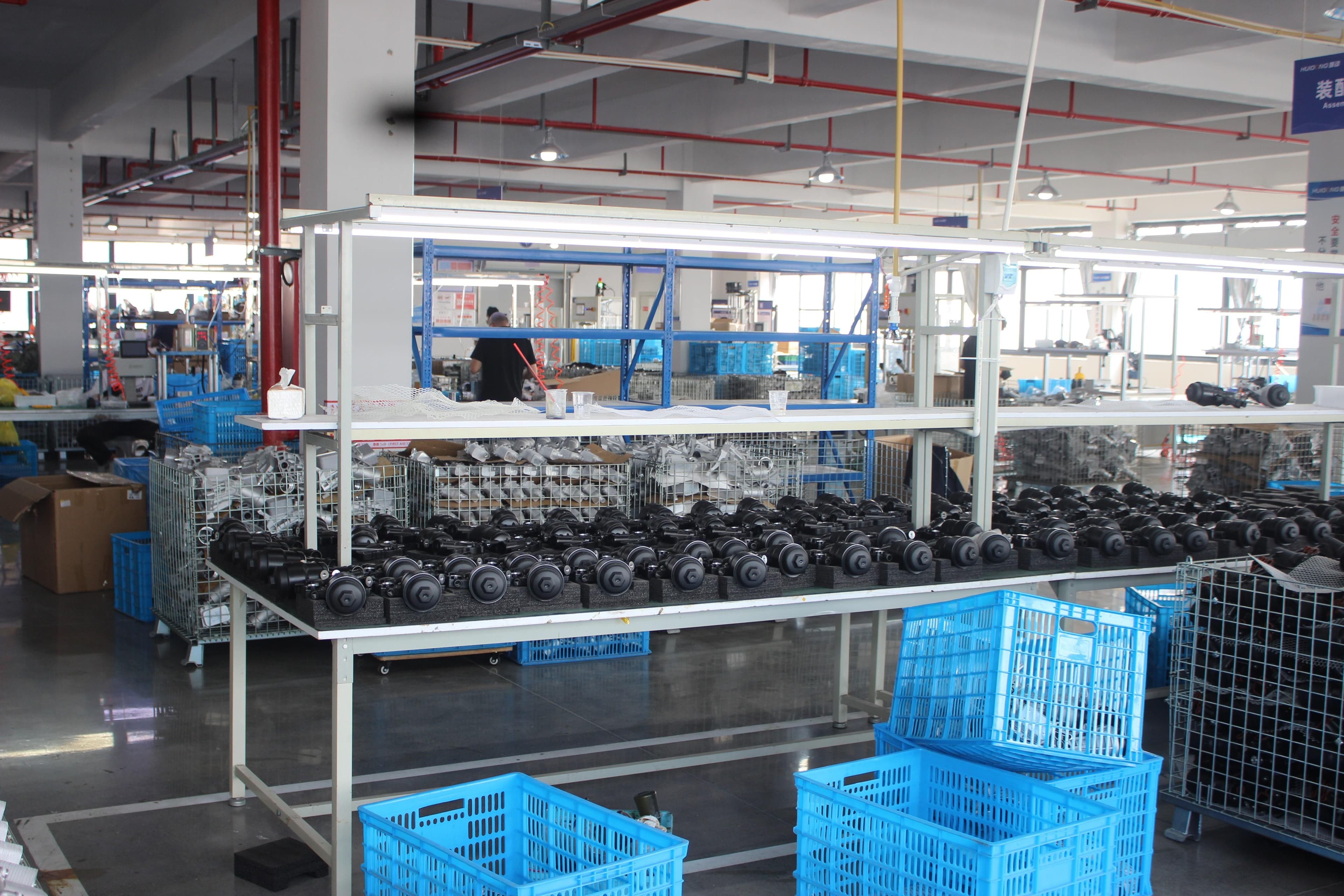 China Oil Cooler Factory Outside Production workshop area Picture