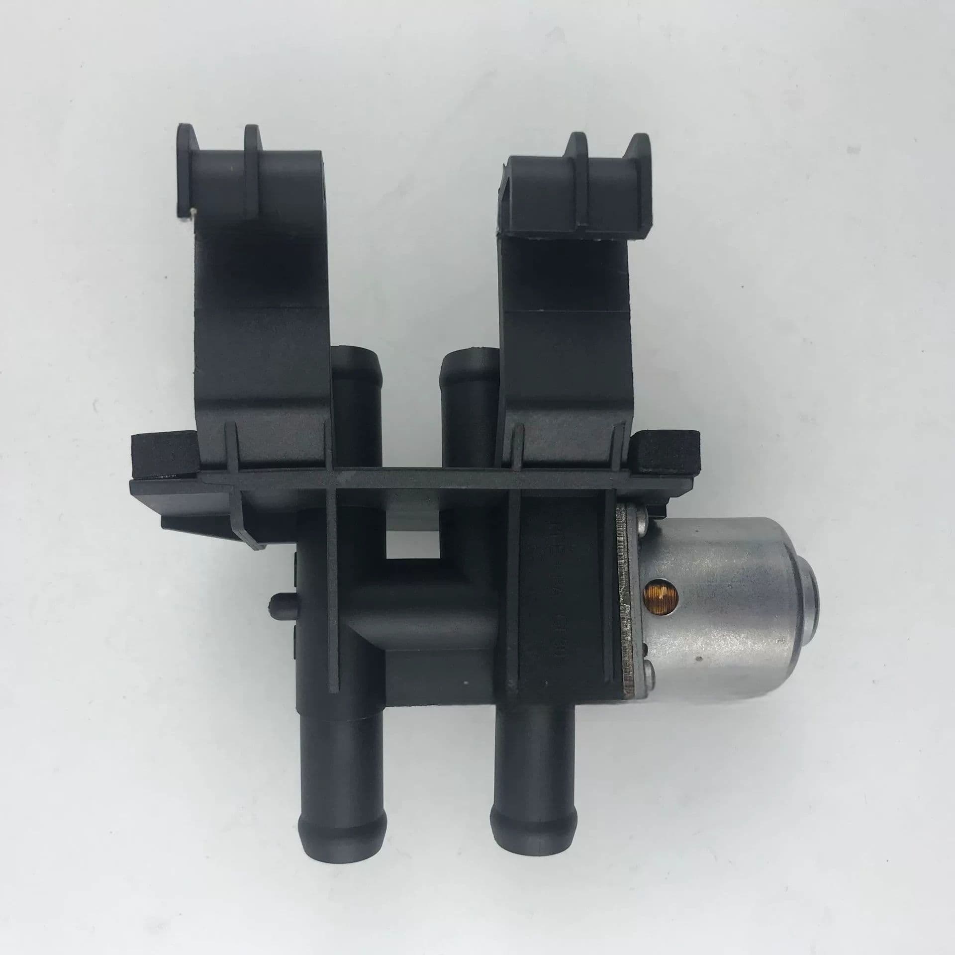 Heater control valve TN21-18495AB front view