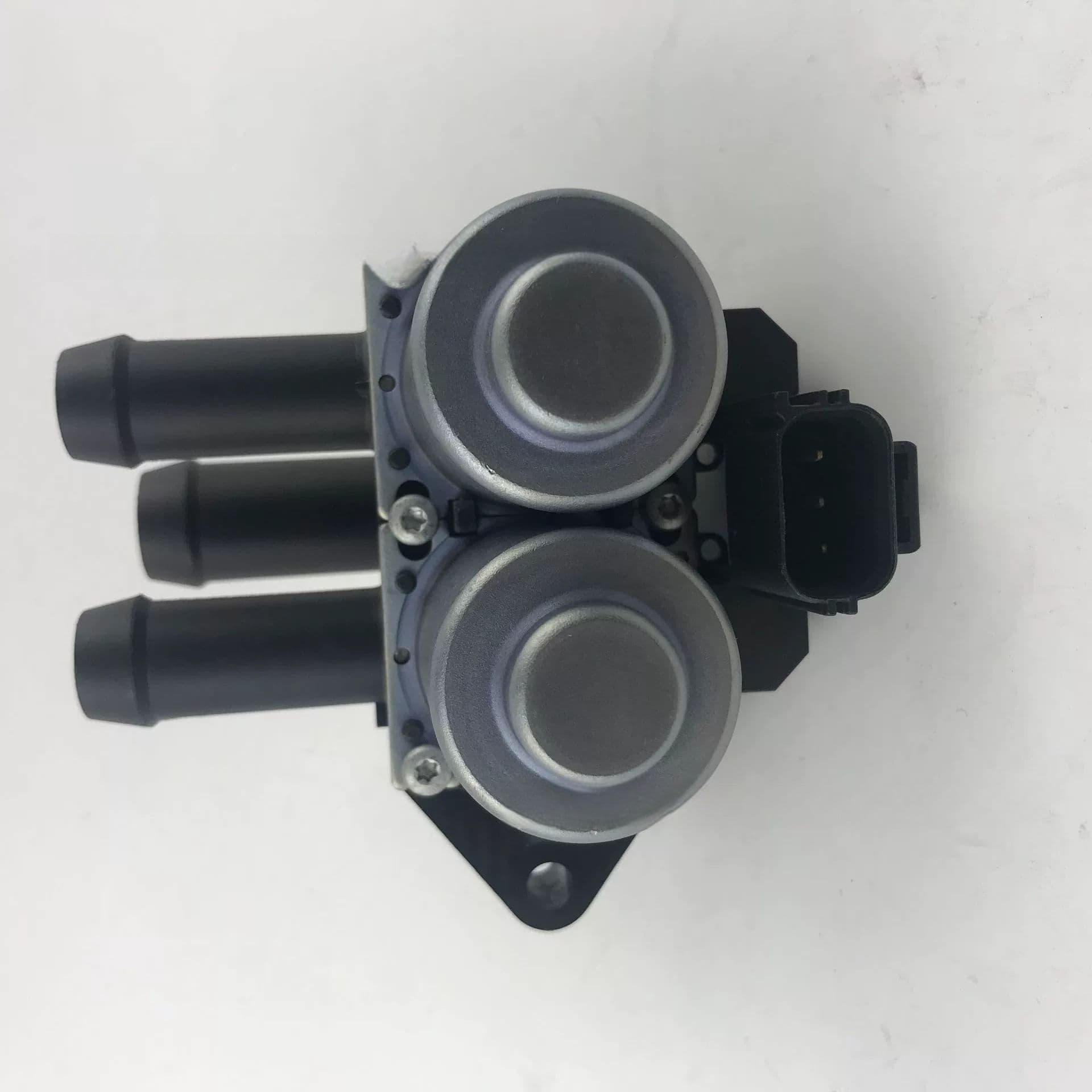 วาล์วควบคุมฮีตเตอร์ XR840091 3